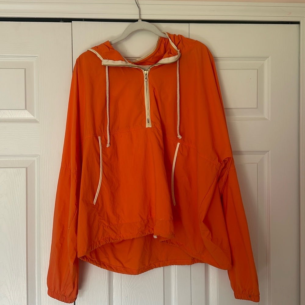 donni windbreaker